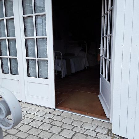 Domaine Les Galards Bed & Breakfast La Garde  Exterior photo