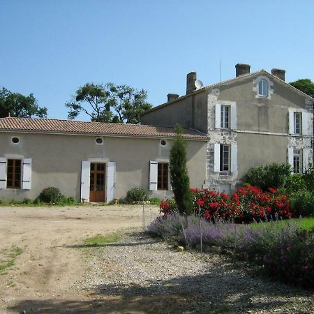 Domaine Les Galards Bed & Breakfast La Garde  Exterior photo