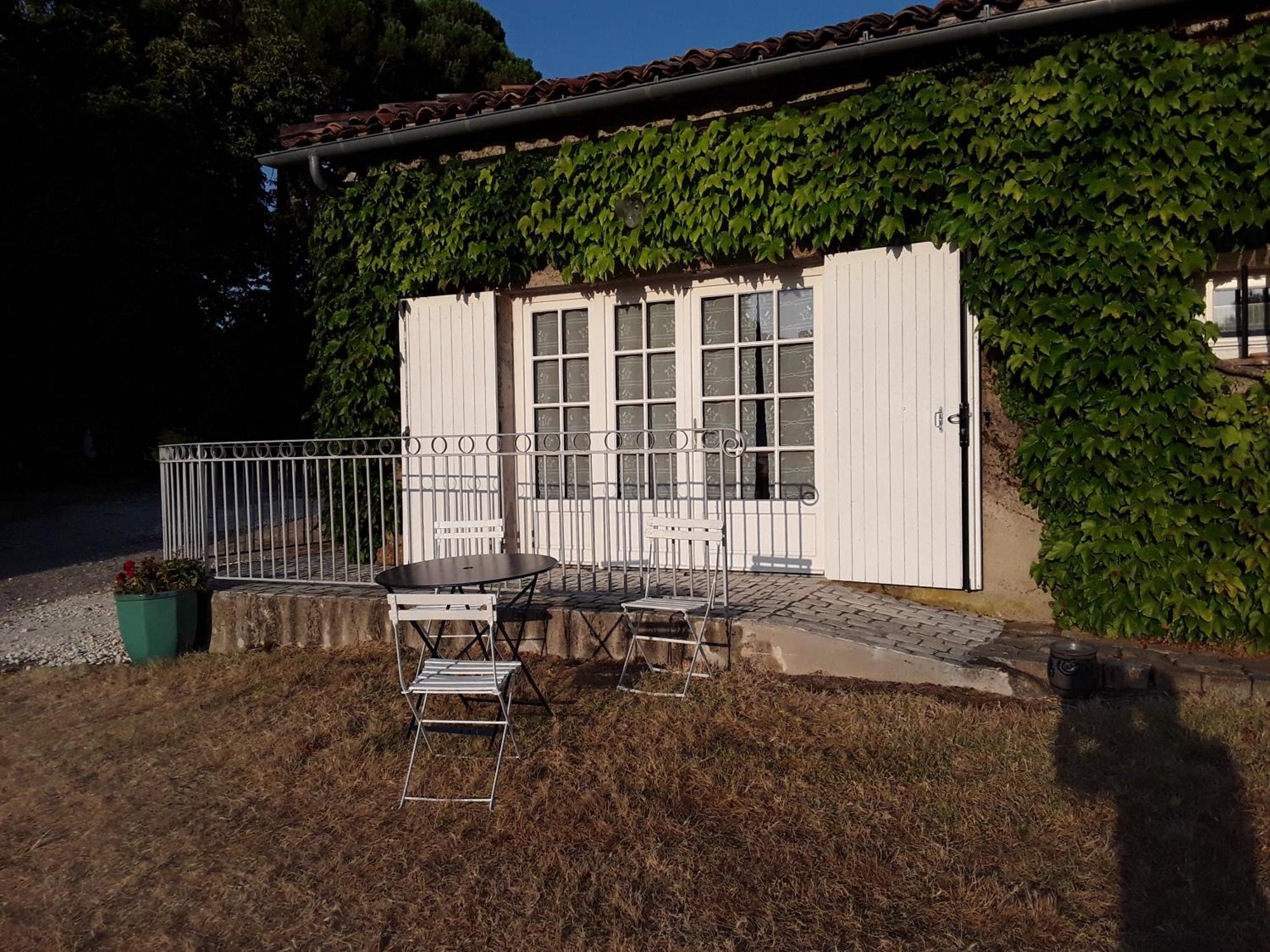 Domaine Les Galards Bed & Breakfast La Garde  Exterior photo